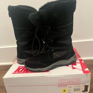 Great condition Khombu Women's Black and Gray Winter Boots Size 9
